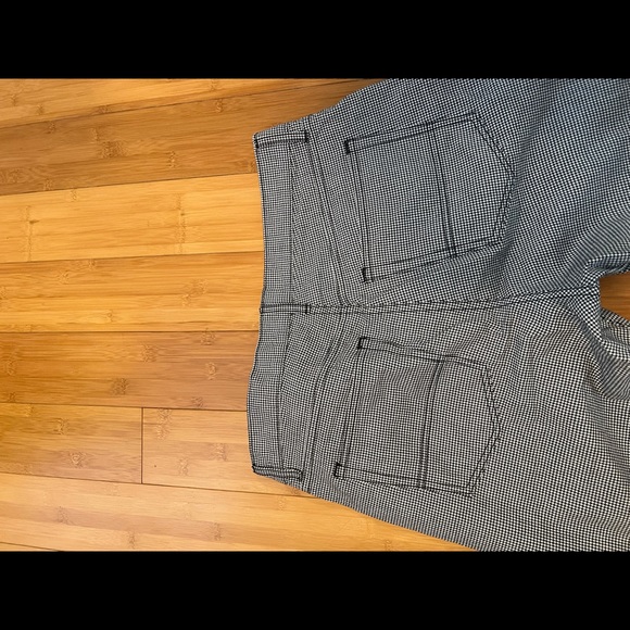 Noah NYC Houndstooth Pleated Pants - Picture 4 of 4